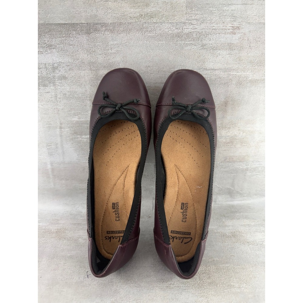 Clarks Collection Burgundy Leather Cushion Soft Ballet Flats Shoes Sz 6.5M - Picture 9 of 11